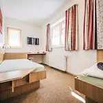Haus Hannes Spiss 아파트 장크트안톤암아를베르크